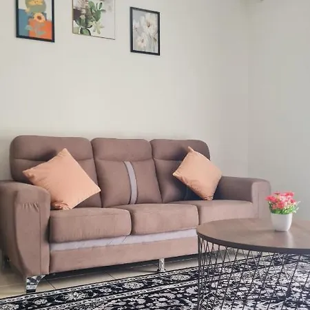 Alanis Suite Klia 2Bedroom With Neflix Sepang Exterior photo